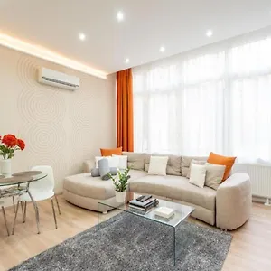 Apartment Modern, Quiet & Cozy In The Middle Of Downtown Near Danube At Fashion Street, Budapest